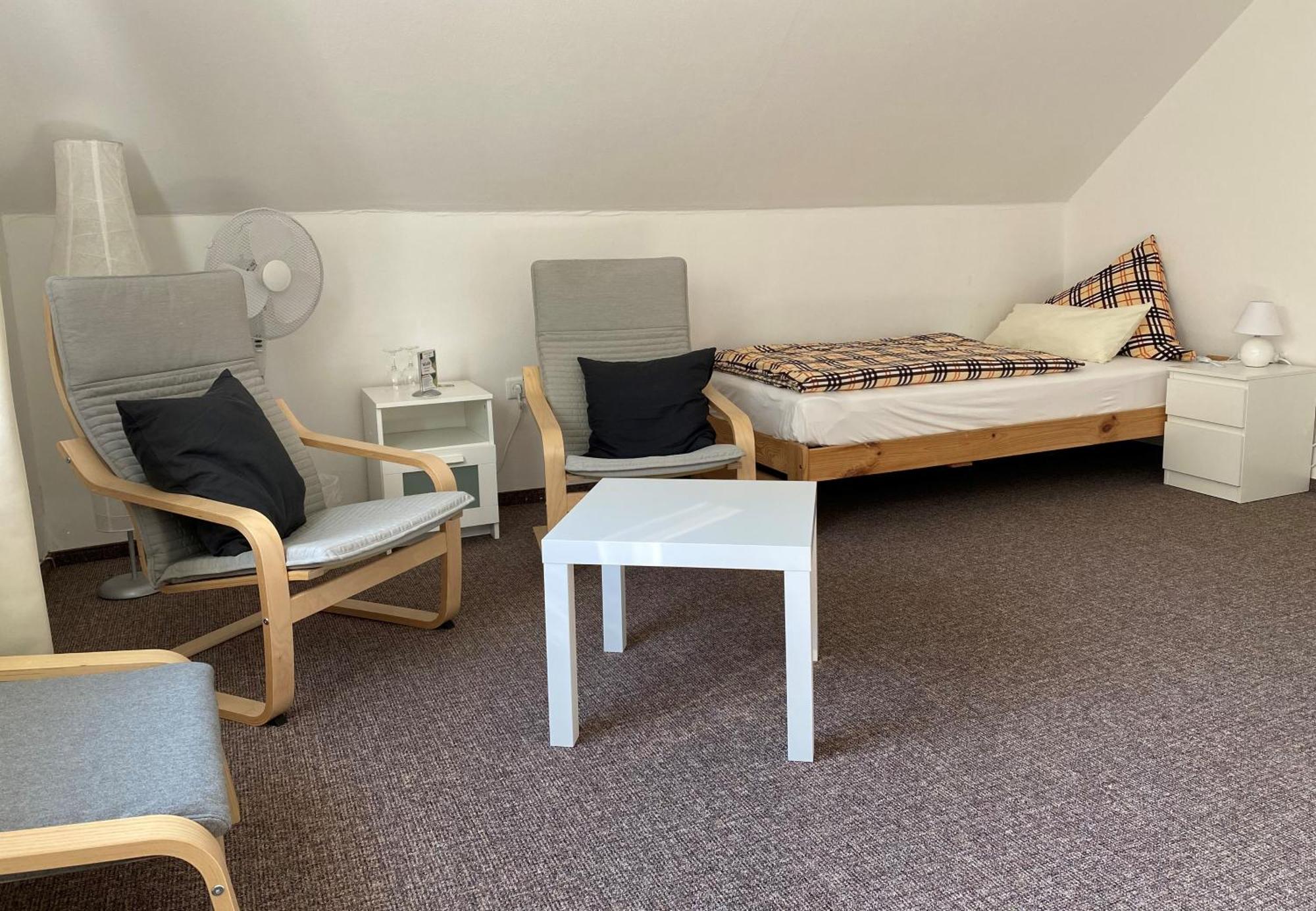 Gaestehaus Falkenhof Westensee Rom bilde